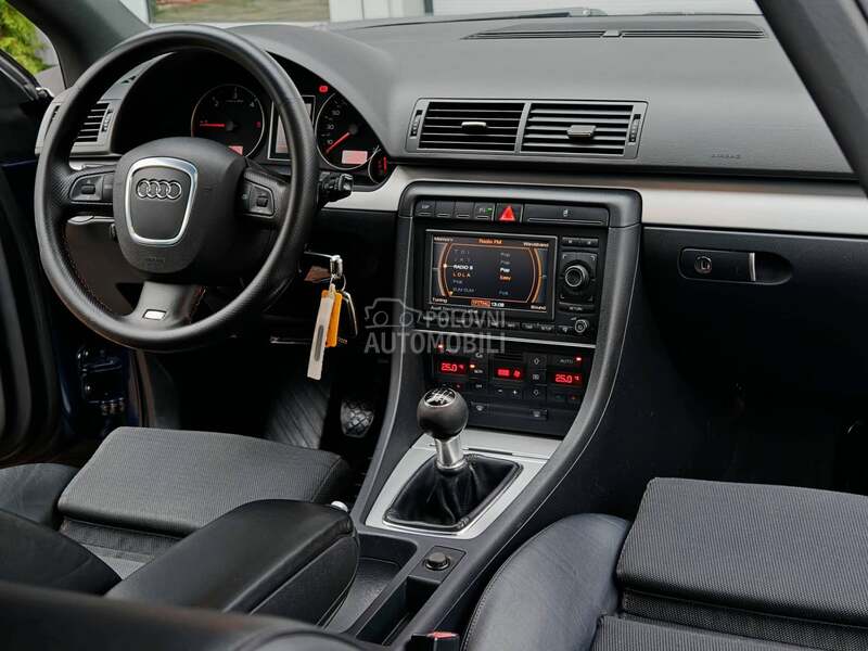 Audi A4 2.0 TDI/ 3 X S LINE