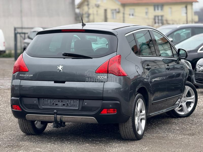 Peugeot 3008 1.6 eHDI NAVl PANO