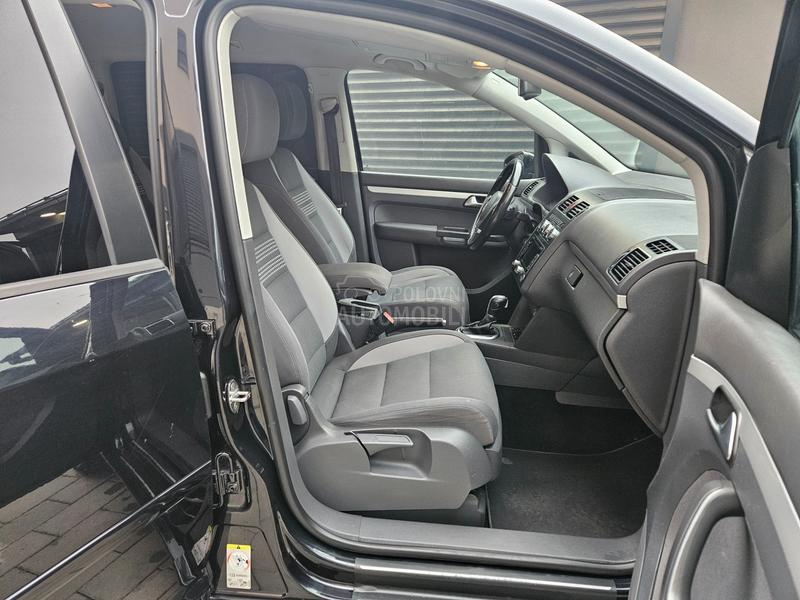 Volkswagen Touran 1.6TDI Bluemotion