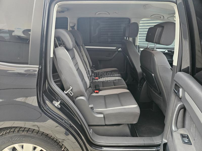 Volkswagen Touran 1.6TDI Bluemotion