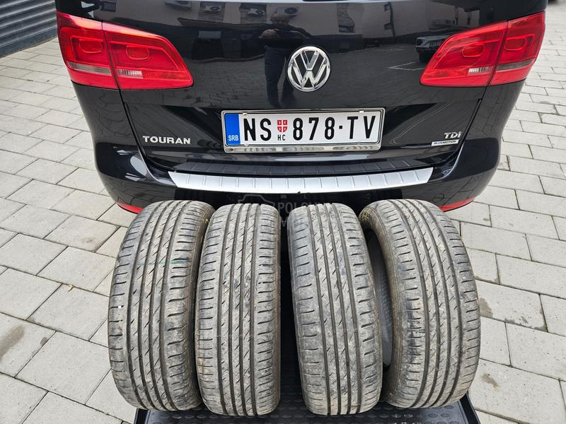 Volkswagen Touran 1.6TDI Bluemotion
