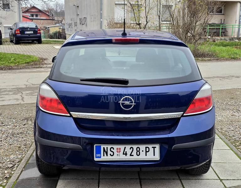 Opel Astra H 1.7 DTI