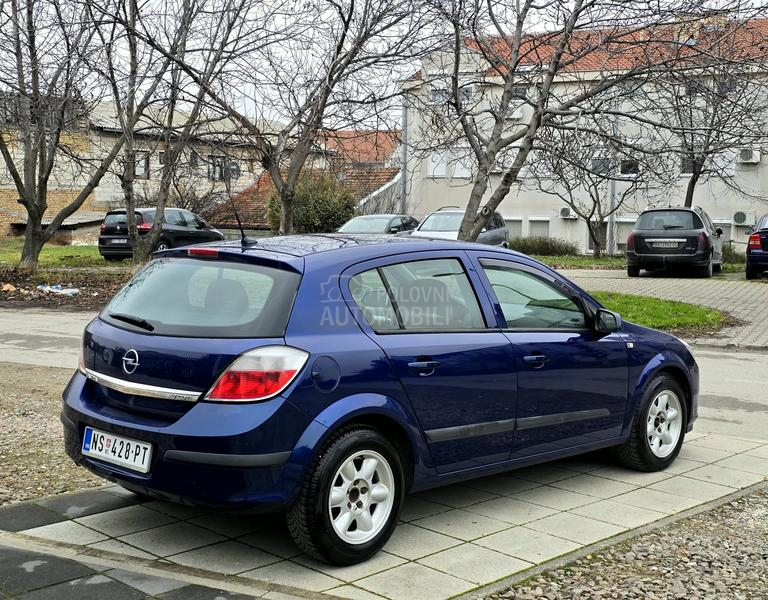 Opel Astra H 1.7 DTI