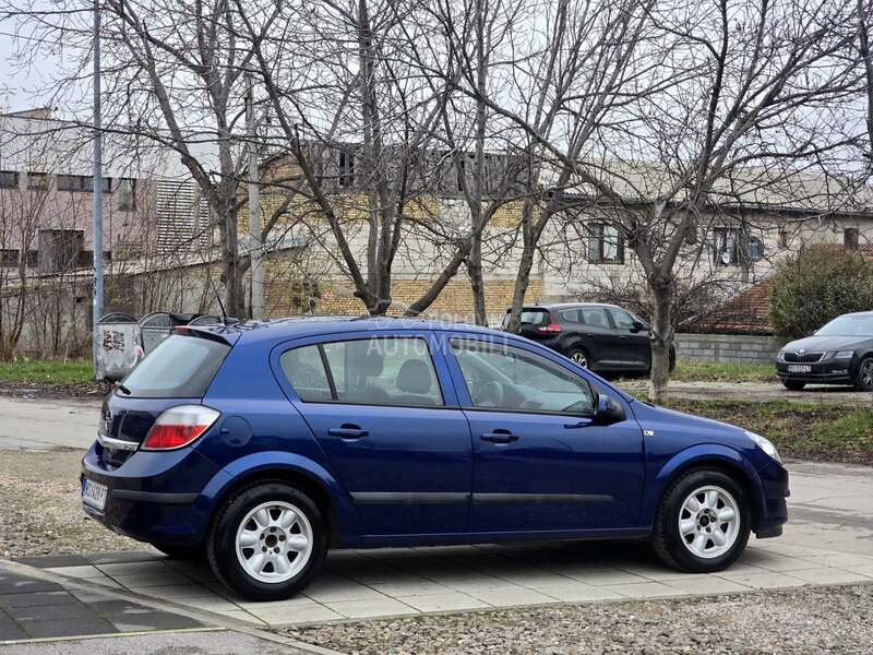 Opel Astra H 1.7 DTI