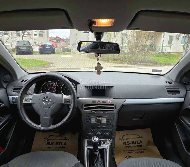 Opel Astra H 1.7 DTI