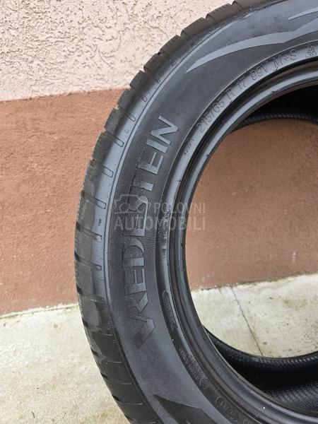 Vredestein 215/65 R17 Zimska
