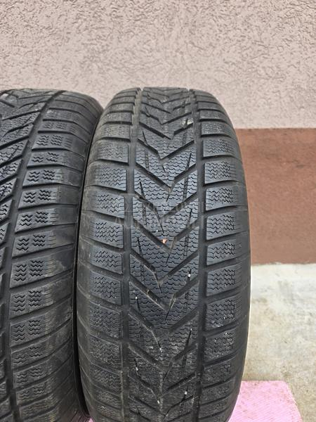 Vredestein 215/65 R17 Zimska