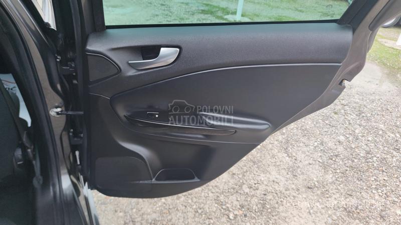 Alfa Romeo Giulietta 2.0JTDM /DISTINCIVE/