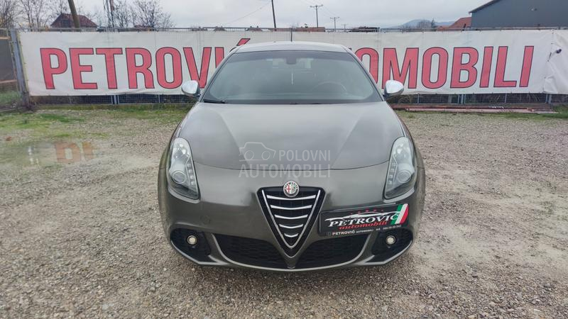 Alfa Romeo Giulietta 2.0JTDM /DISTINCIVE/