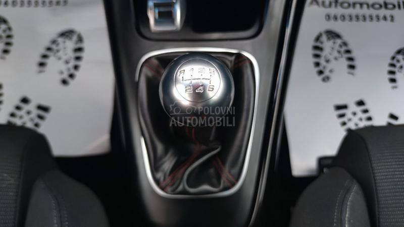 Alfa Romeo Giulietta 2.0JTDM /DISTINCIVE/