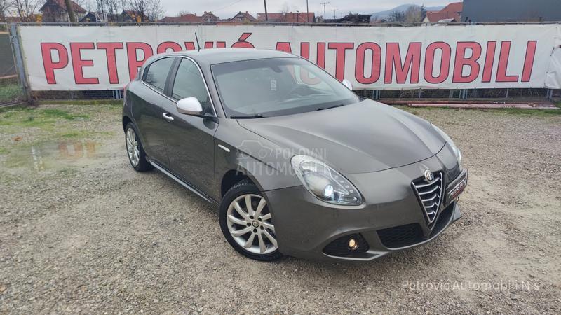 Alfa Romeo Giulietta 2.0JTDM /DISTINCIVE/