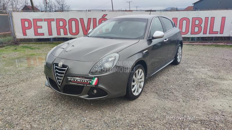 Alfa Romeo Giulietta 2.0JTDM /DISTINCIVE/