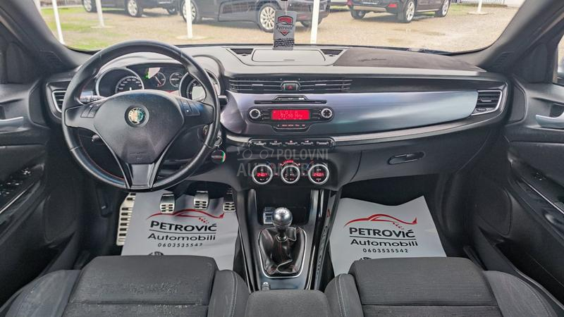 Alfa Romeo Giulietta 2.0JTDM /DISTINCIVE/