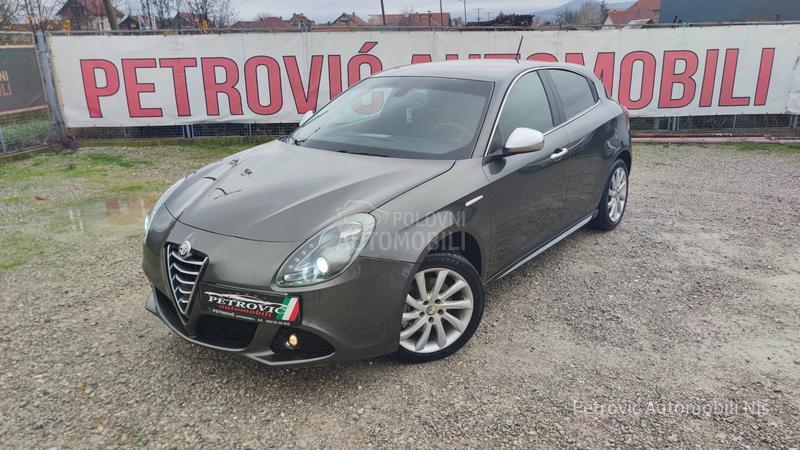 Alfa Romeo Giulietta 2.0JTDM /DISTINCIVE/
