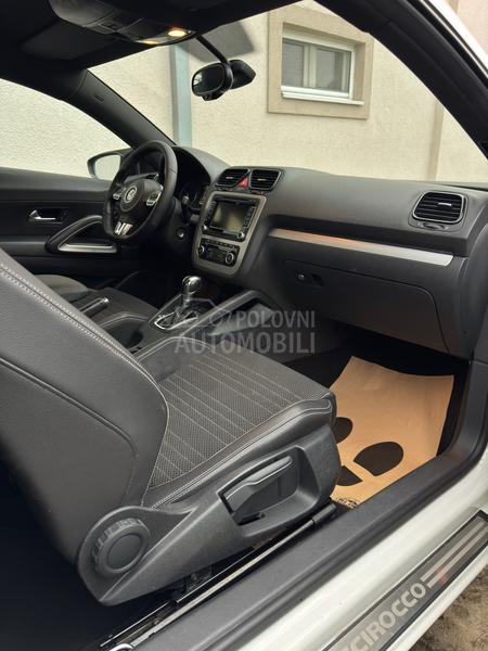 Volkswagen Scirocco 2.0 DSG R LINE