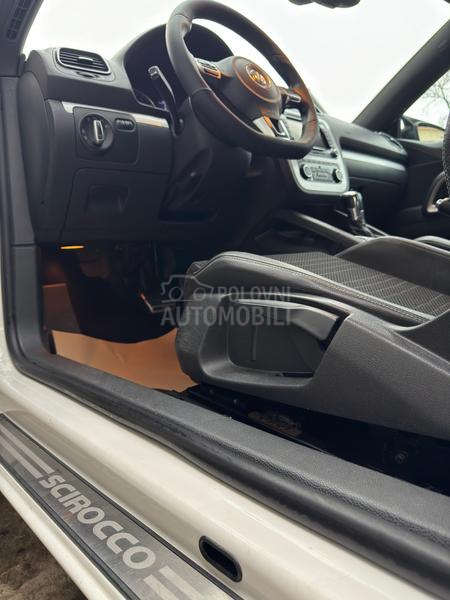 Volkswagen Scirocco 2.0 DSG R LINE