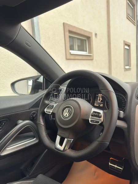 Volkswagen Scirocco 2.0 DSG R LINE
