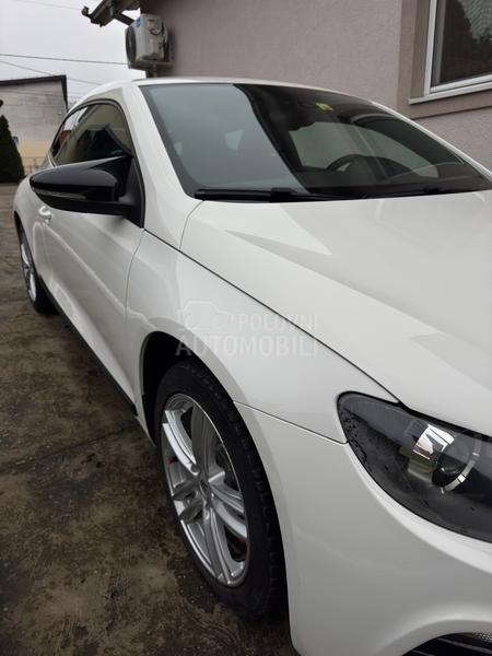 Volkswagen Scirocco 2.0 DSG R LINE