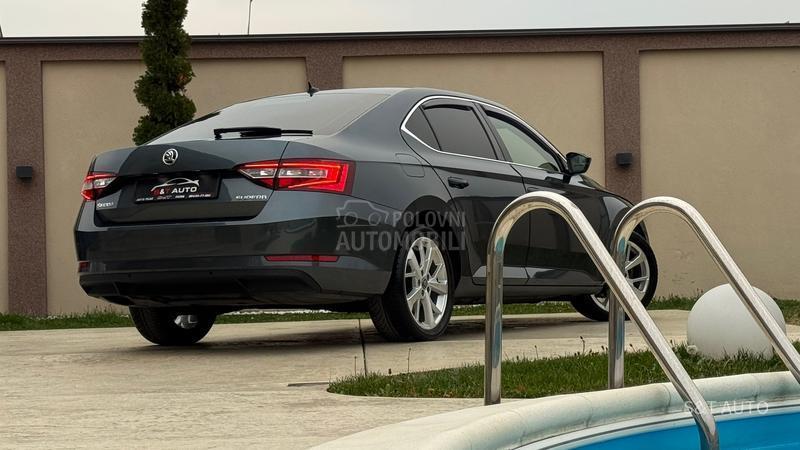Škoda Superb 2.0 TDI/DSG/LED/FUL