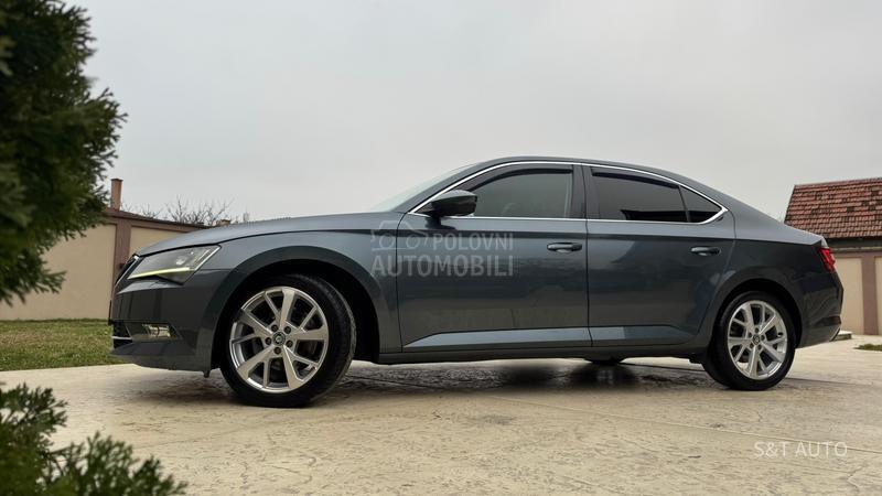 Škoda Superb 2.0 TDI/DSG/LED/FUL