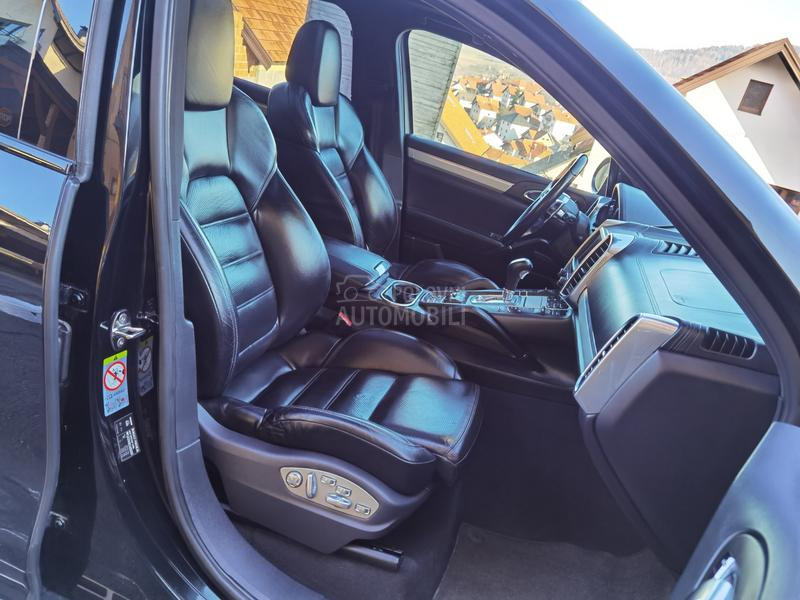 Porsche Cayenne 3.0 O. P. I. S
