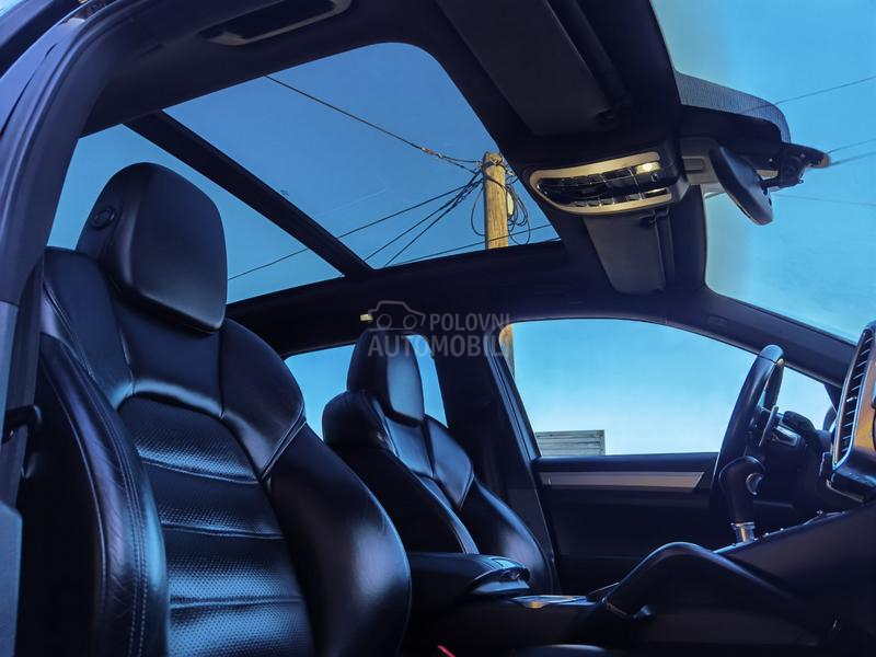 Porsche Cayenne 3.0 O. P. I. S