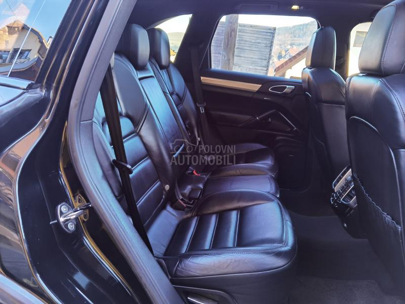 Porsche Cayenne 3.0 O. P. I. S