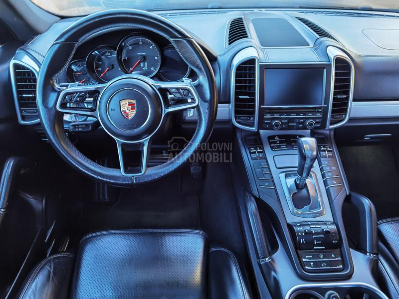 Porsche Cayenne 3.0 O. P. I. S