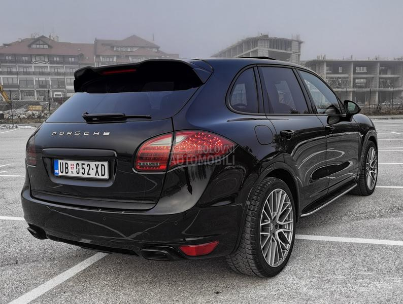 Porsche Cayenne 3.0 O. P. I. S