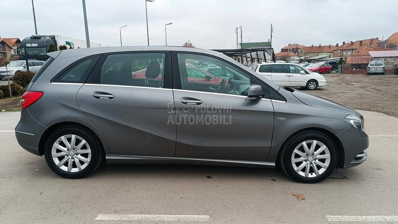 Mercedes Benz B 180 Blueefficiency