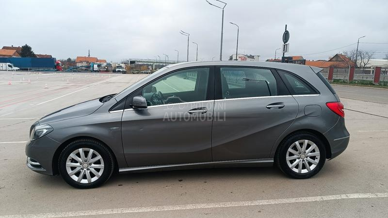 Mercedes Benz B 180 Blueefficiency