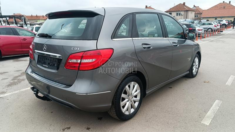 Mercedes Benz B 180 Blueefficiency