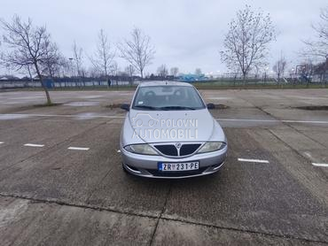 Lancia Ypsilon 