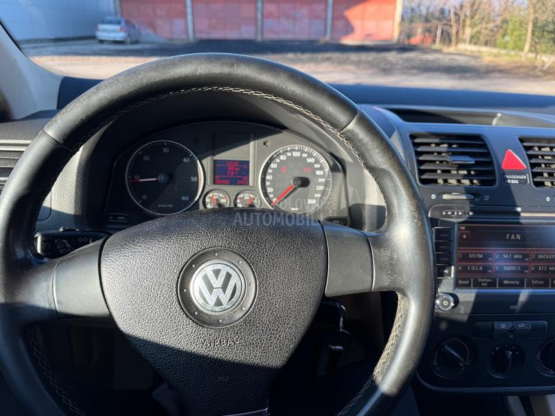 Volkswagen Golf 5 1.9