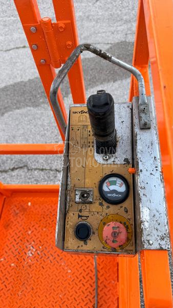 SkyJack SJ16