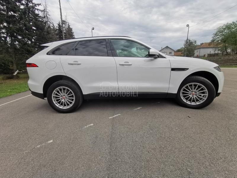 Jaguar F pace 