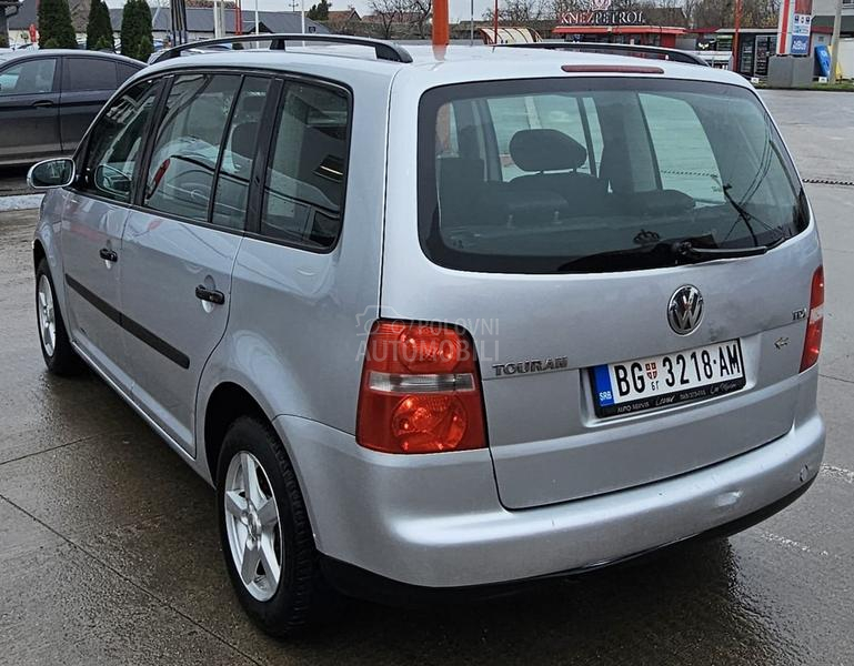 Volkswagen Touran 