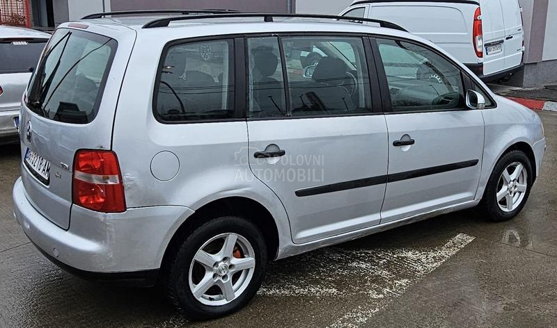 Volkswagen Touran 