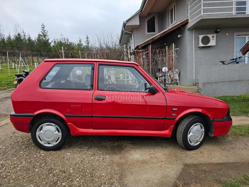 Zastava Yugo In L 1.1 salon