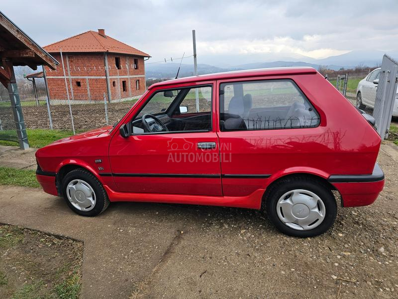 Zastava Yugo In L 1.1 salon