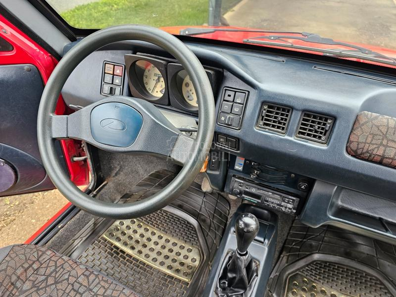 Zastava Yugo In L 1.1 salon