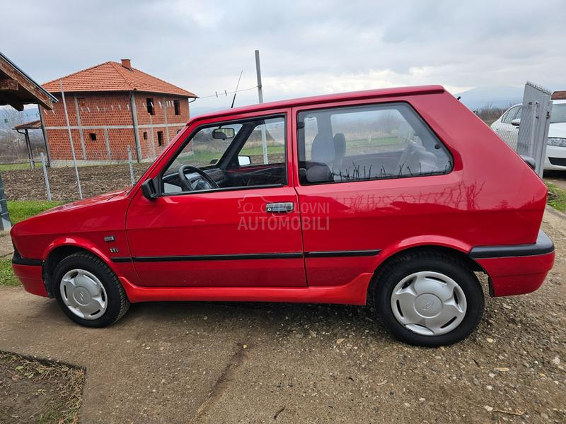 Zastava Yugo In L 1.1 salon
