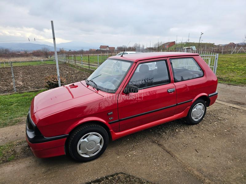 Zastava Yugo In L 1.1 salon