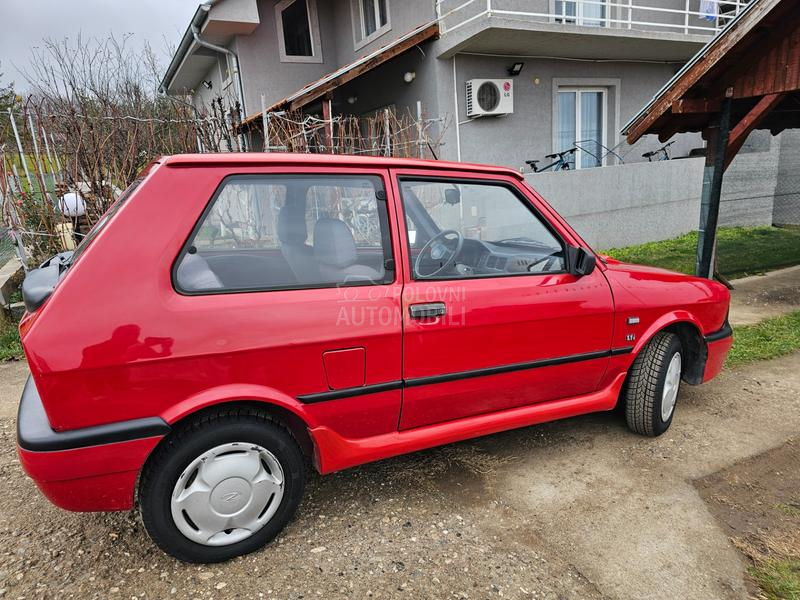 Zastava Yugo In L 1.1 salon