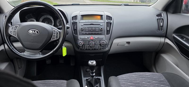 Kia cee`d 1.4