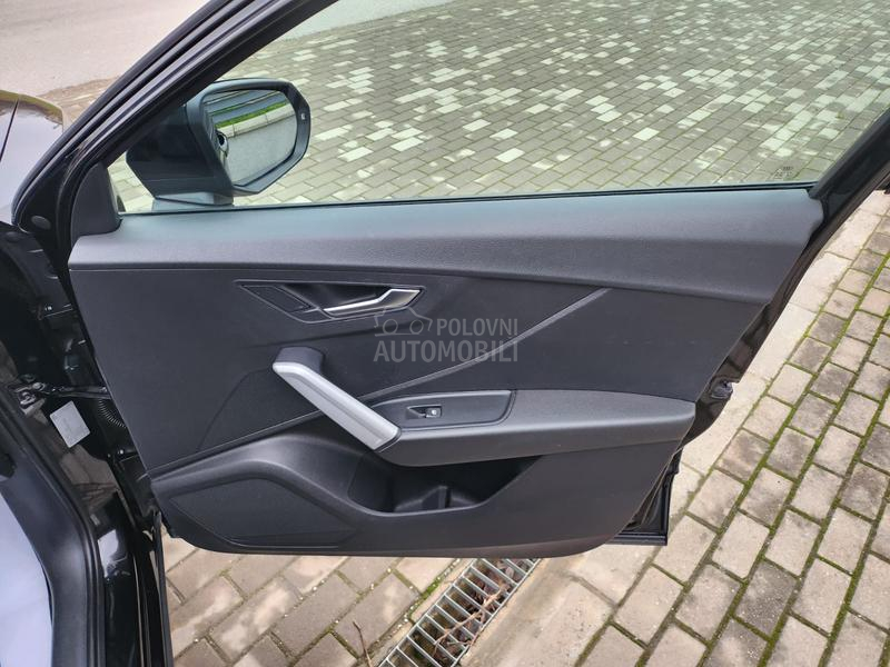 Audi Q2 1.6TDI/S-TRONIC/LED