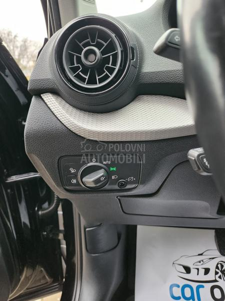 Audi Q2 1.6TDI/S-TRONIC/LED