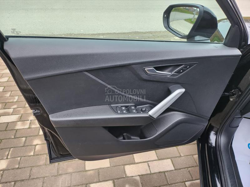 Audi Q2 1.6TDI/S-TRONIC/LED