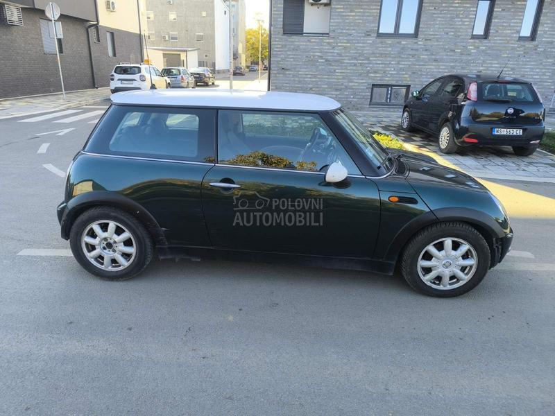 MINI Cooper 