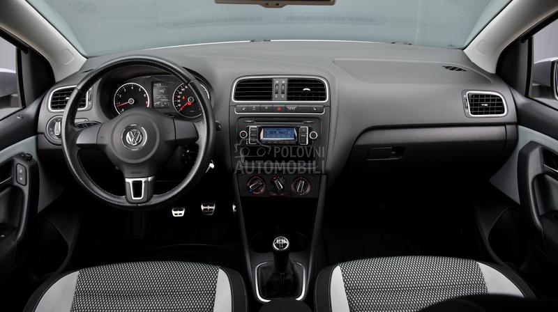Volkswagen Polo Cross / 1.4 / CH